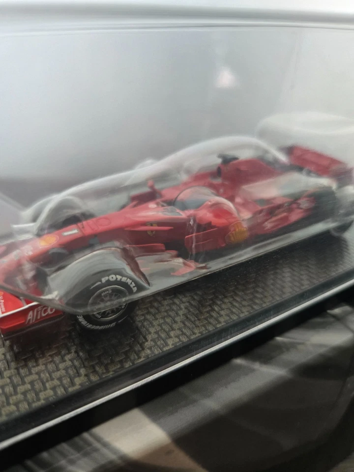 BBR FERRARI F2008 LAUNCH EDITION  1/43 LIMITED 249pcs - Image 4 of 4