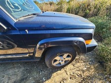 Used Front Right Fender Fits 2010 Jeep Commander R. Concealed Mounting Bolts Fr Used Front Right Fender Fits 2010 Jeep Commander R. Concealed Mounting Bolts Fr