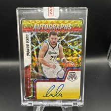 2021-22 Panini Mosaic LUKA DONCIC Choice Fusion Red Yellow On Card Auto