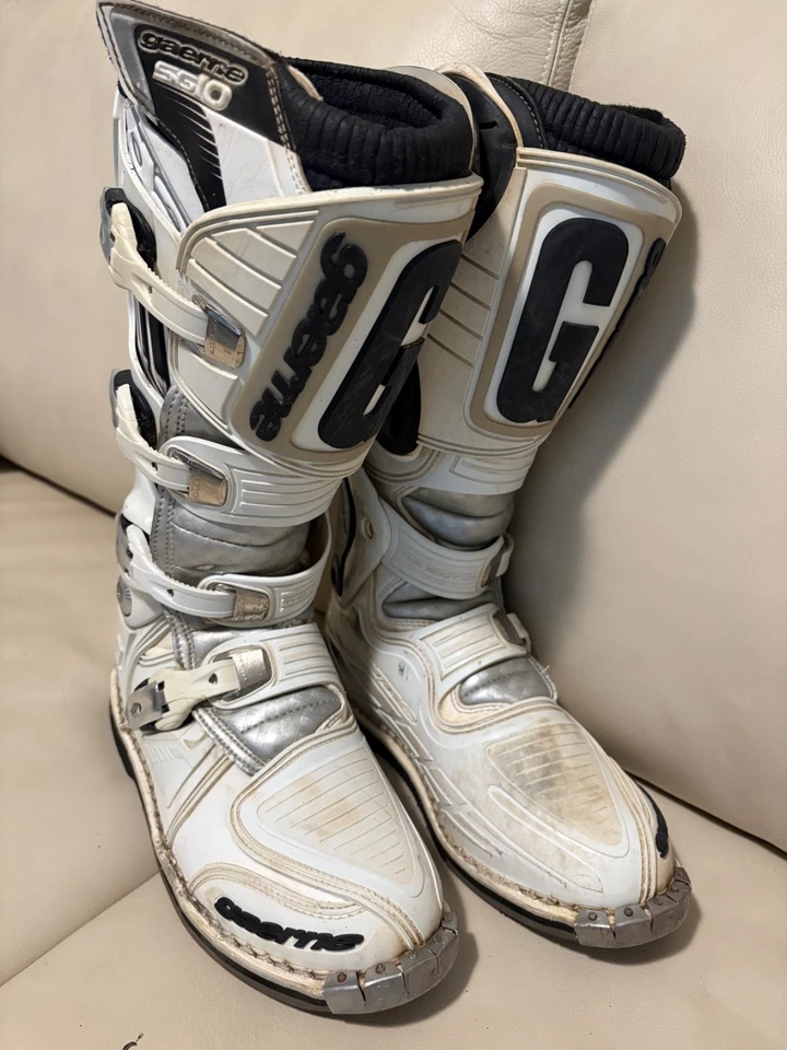 白色 Gaerne SG-10 男式 MX 靴子 美国尺码 9 Eur 43 — 第 3/4 张图片