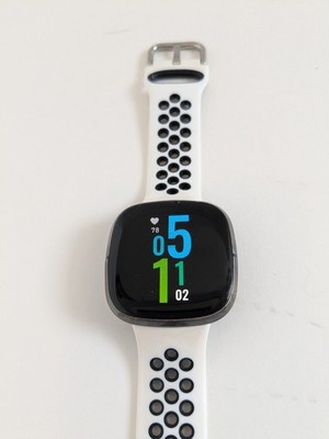 Fitbit Sense Advanced FB512 Matte Black Stainless Steel Black & White Band Used