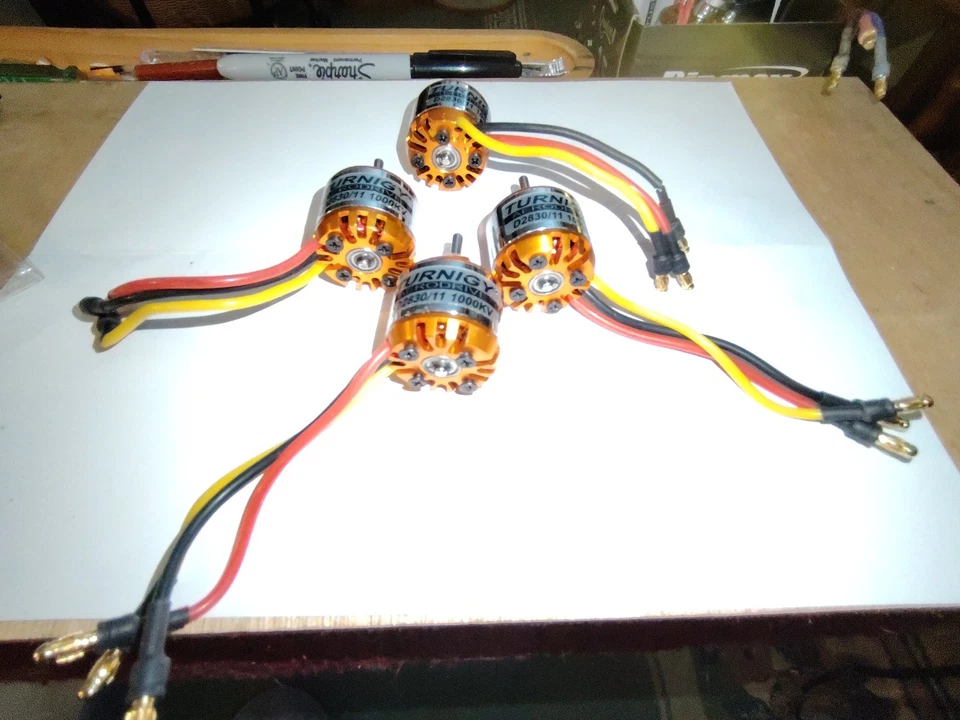 Turnigy Aero drive D2830/11 I000kv Brushless Electric Motors X4 Inc Prop Driver - Image 2 of 4
