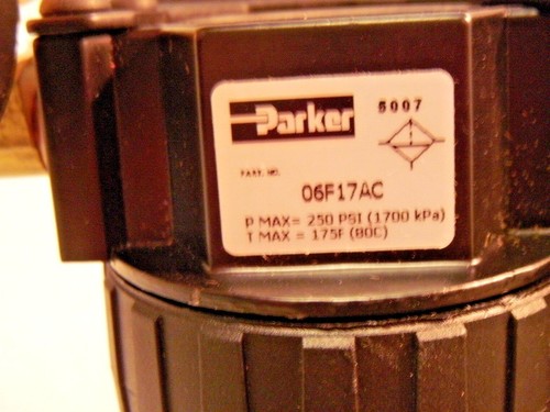 Conjunto de filtro de aire instrumento Parker 06F17AC + 11F7EC con válvula Clippard 2012 - Imagen 9 de 10