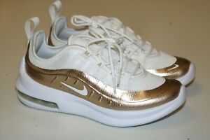 nike air axis gold