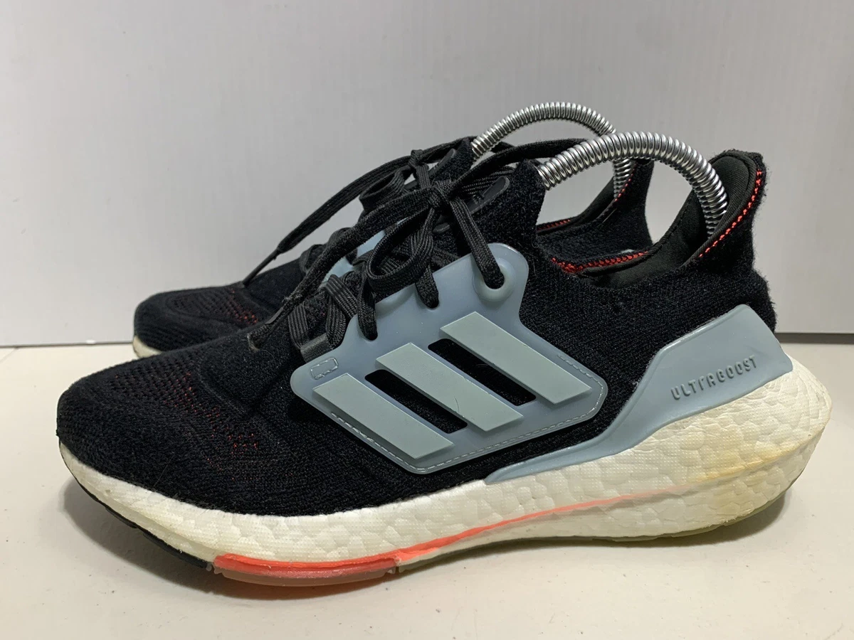 adidas gazelle silver green womens Adidas Unisex Ultraboost 22 Cold.Rdy Core Black / Grey Six / Grey Four  Running Shoes