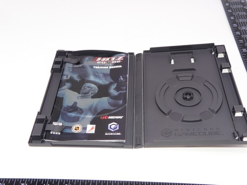 Authentic NHL Hitz 2002 Nintendo Gamecube Case & Manual No Game Hockey - Picture 6 of 8