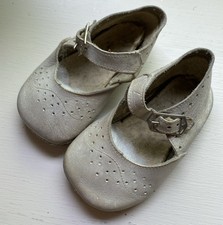Vintage 1960  s White Leather Crib Baby Shoes Mary Jane Style 4  Long