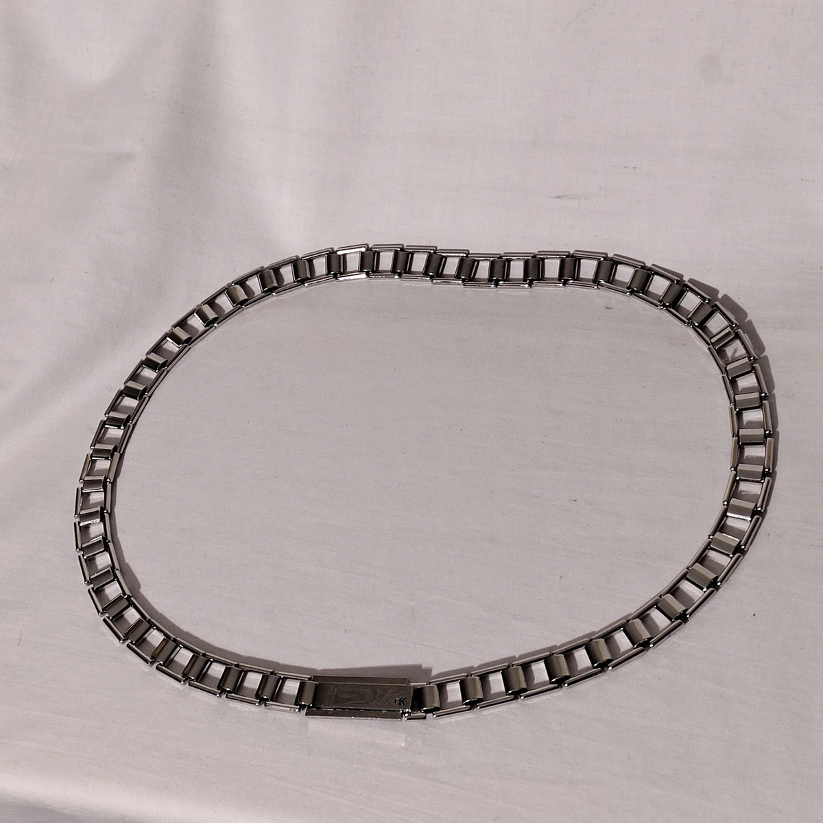 Calvin Klein Silver-Tone Chain Belt with Mixed Links Calvin Klein Women main image 3