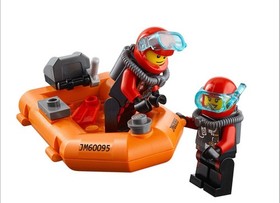 LEGO CITY: Deep Sea Exploration Vessel (60095) missing book #3, complete build