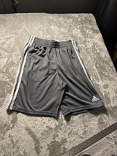 Adidas Boys' Grey 3-Stripe Mesh Athletic Shorts Size Medium 10/12