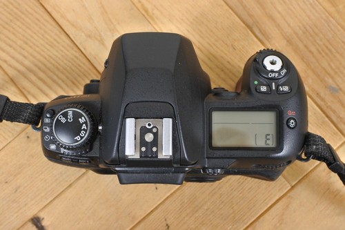Nikon F80 35mm SLR Film Camera Black Body with Strap - Picture 4 of 17