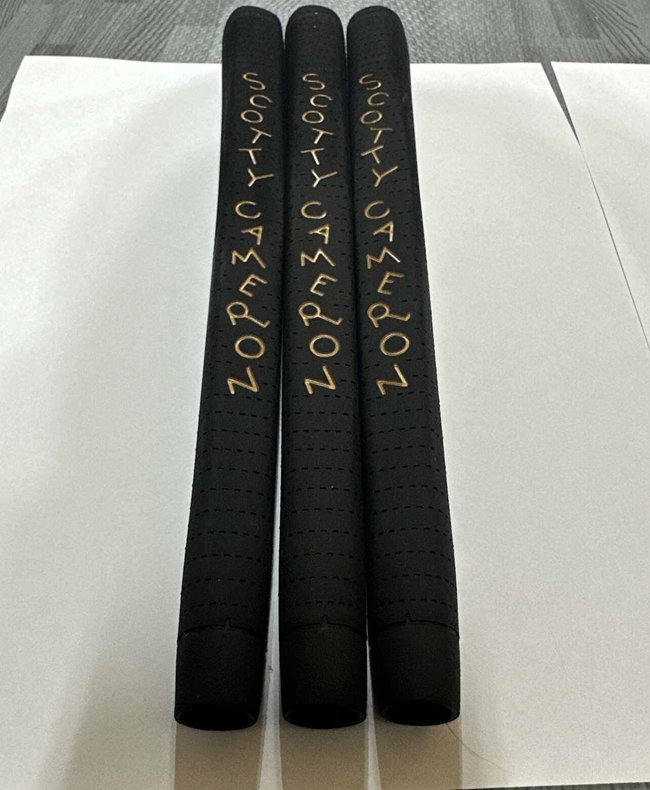 Lot Of 3 Scotty Cameron Dancing Cameron No Cord Putter Grip Black/Gold