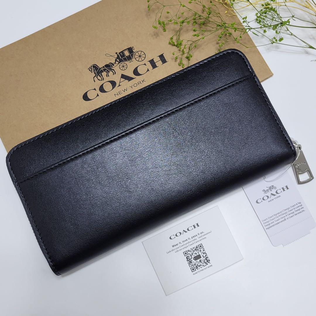 【Coach】Coach X Peanuts Snap Wallet ◆国内発送◆ COACH x PEANUTS Snoopy Print Signature Snap Wallet Limited