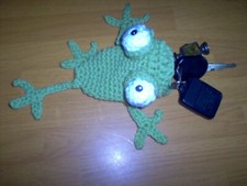 Hand crafted  frog key holder/ ring      a