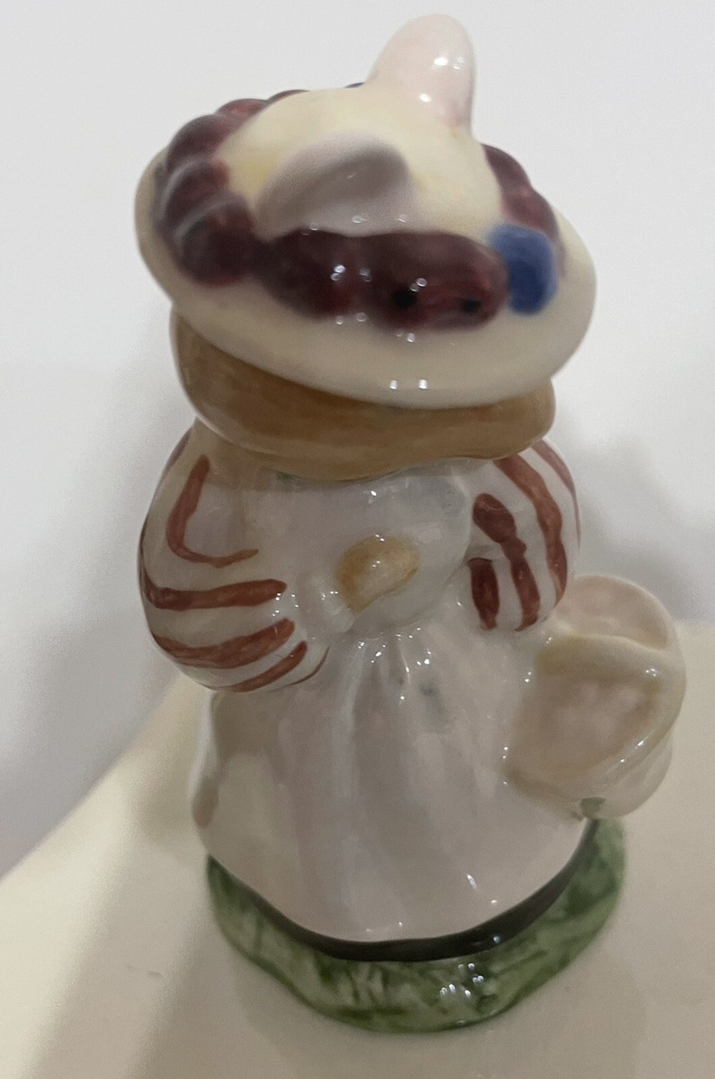 Lady Woodmouse Royal Doulton DBH 5 Brambly Hedge Collection Jill