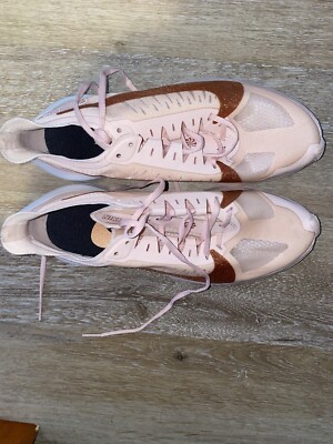 Size 9.5 - Nike Zoom Gravity Pink