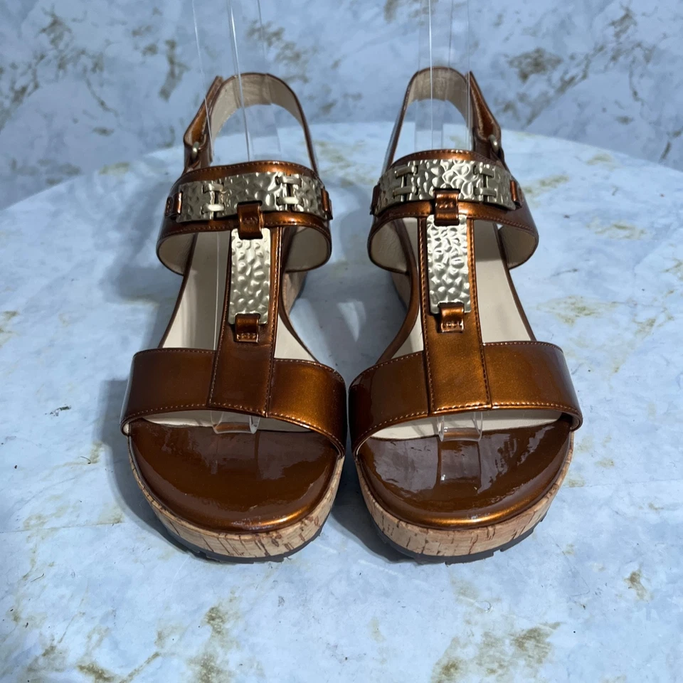 Sandalias de plataforma Taryn Rose para mujer talla 6,5 M marrón dorado con tiras de moda Foto 3 de 4