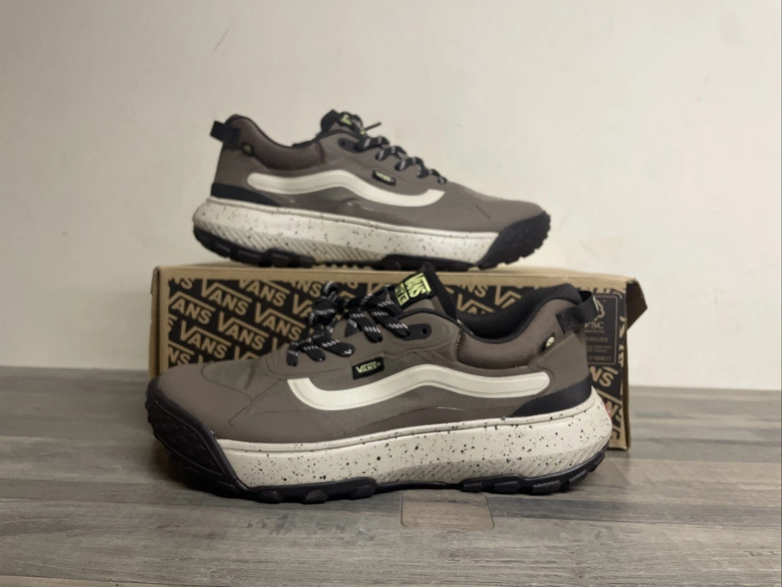 Vans MTE CrossPath Brown/Black Sneakers Hiking Shoes Men's Size 10 NEW
Opens in a new window or tab