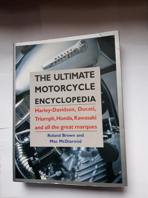 Motorcycle Book. HARLEY DAVIDSON plus others. Ultimate Motorcycle Encyclopedia. 