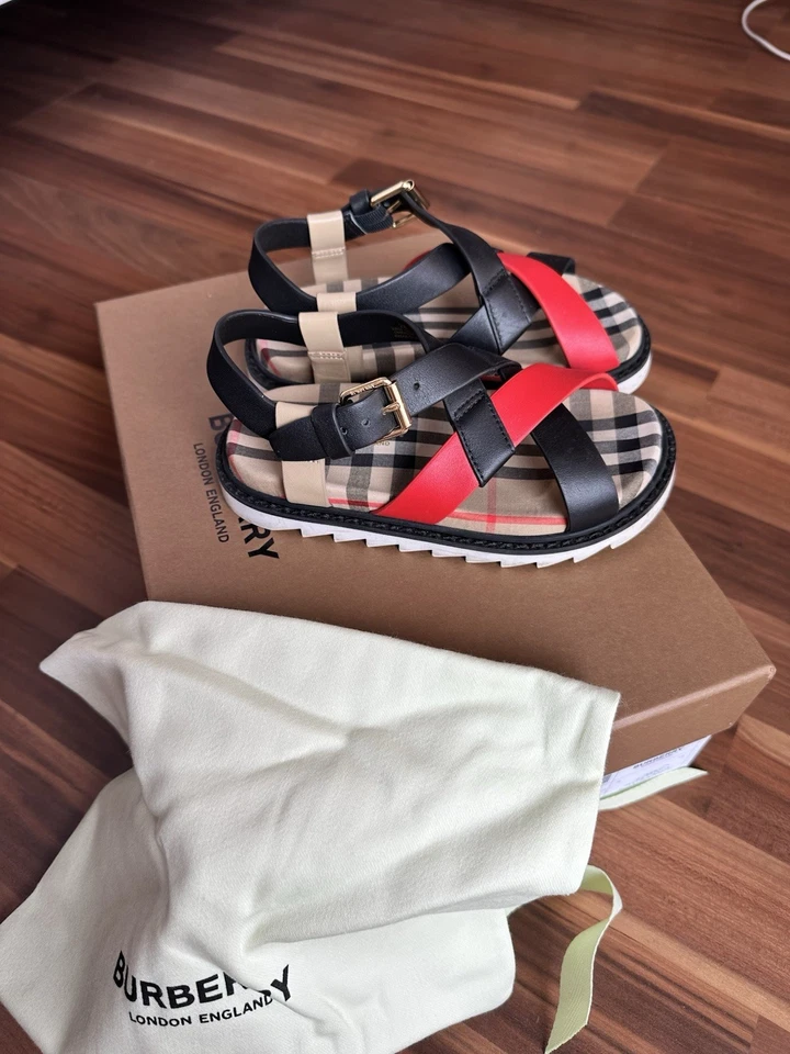 Burberry Kids Eu28 Us 10.5 Black And Red Leather With Crossover Straps With Box - Image 4 of 4