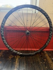 Bontrager Line Pro 30 TLR 15mm x 110mm Boost 29  Carbon MTB Wheel
