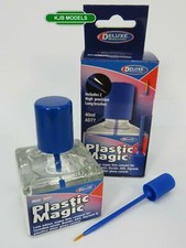 Deluxe AD77 40ml Plastic Magic - Liquid Solvent Glue With 2 Precision Brushes