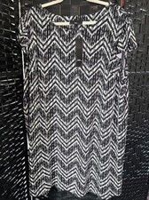 B & K NWT Black and White Cap Sleeved Shift Dress Size 2X