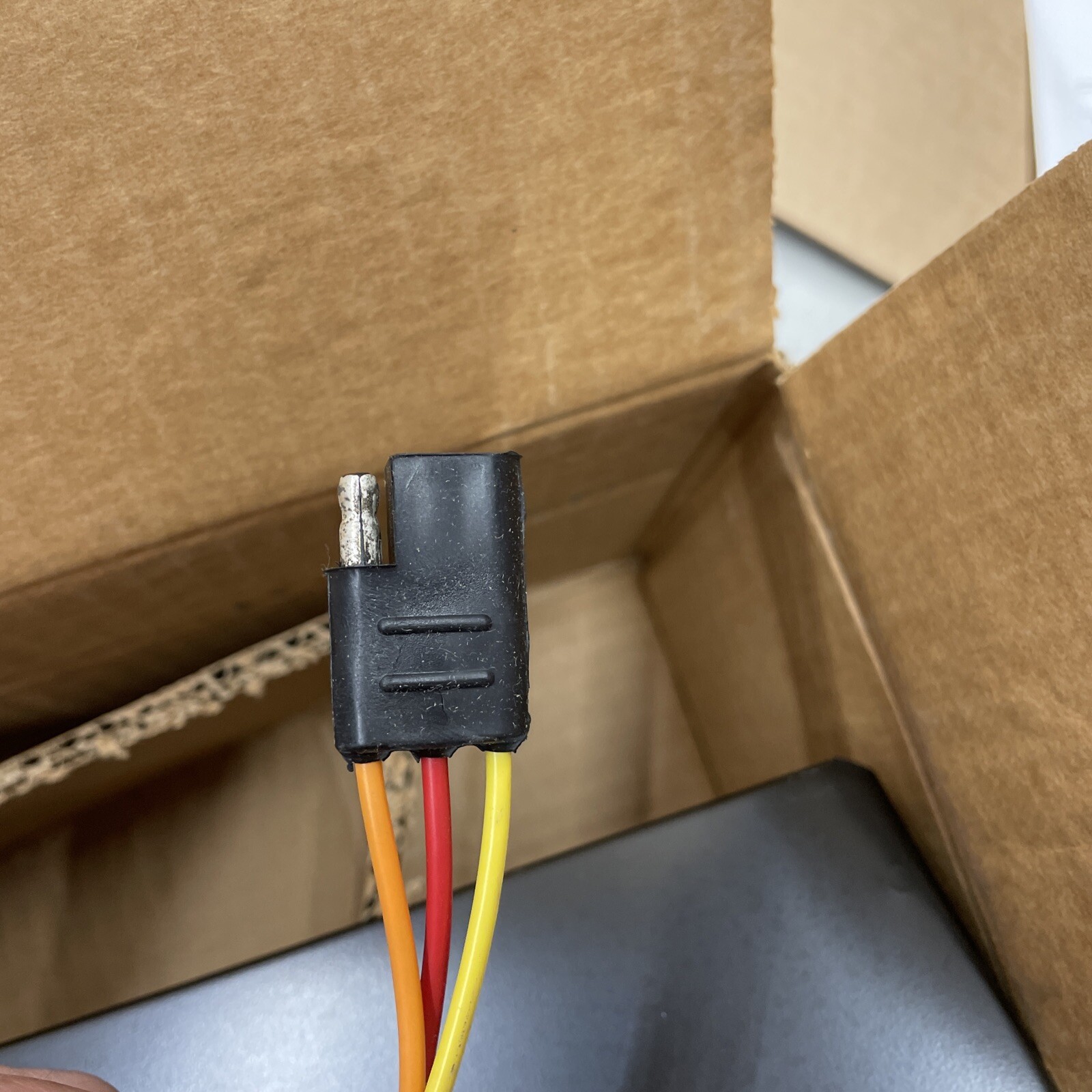 Kat’s Katsheaters 39400 Auxiliary Heater 2.4 Amp By maradyne 12 24 Volt S33