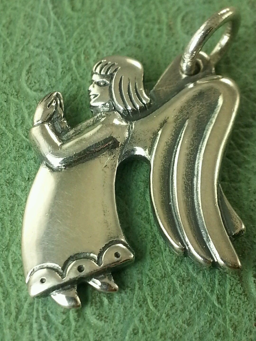 JAMES AVERY RETIRED Praying LG Angle PENDANT or charm… Gem