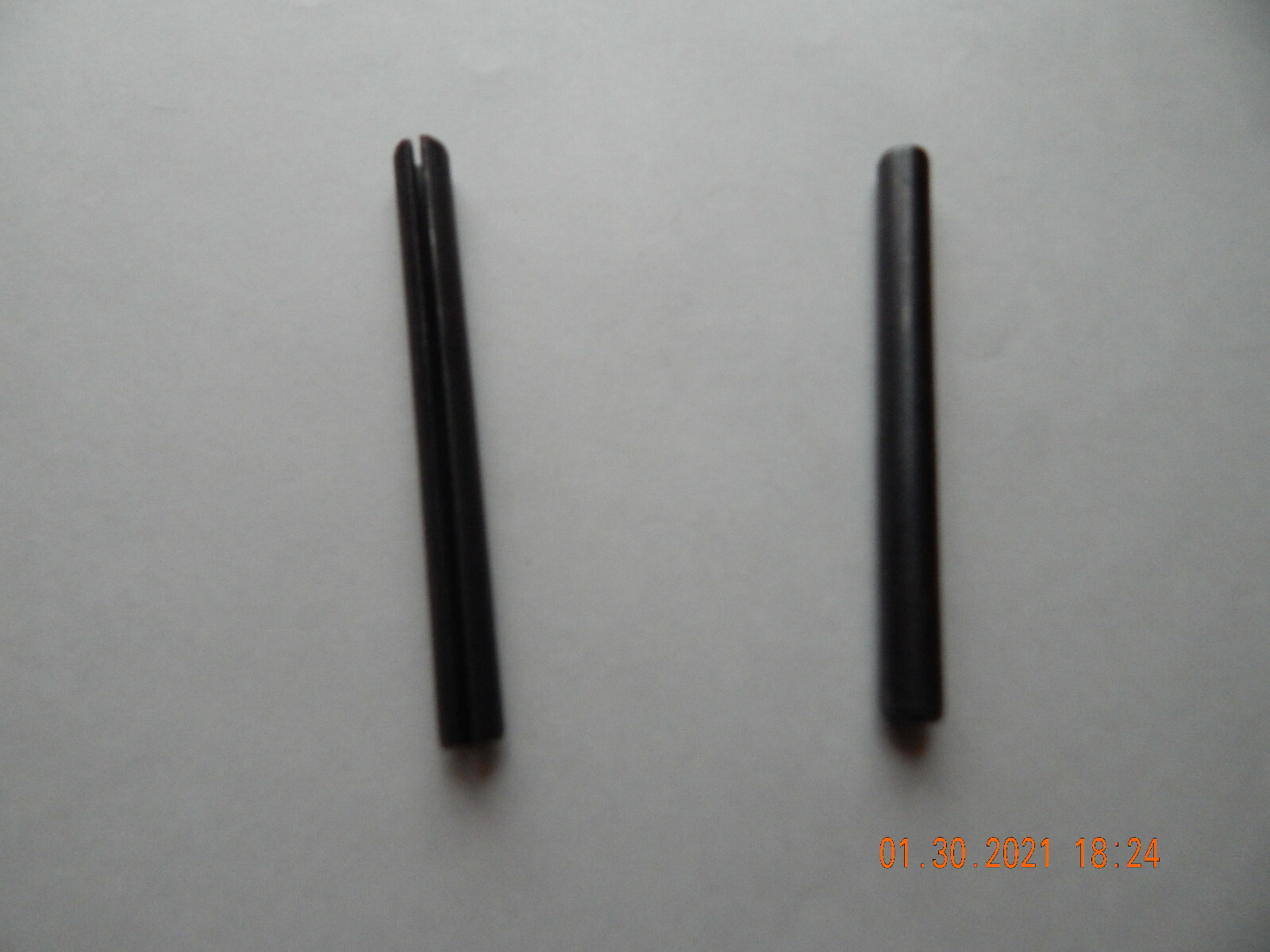 ROLL PINS 3/8 x 4" CARBON STEEL 2 PCS. NEW