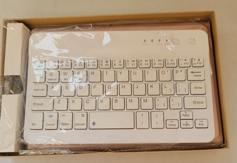 JadeMall Mini Keyboard and Case for  Mini  8" x 5" - Image 4 of 4