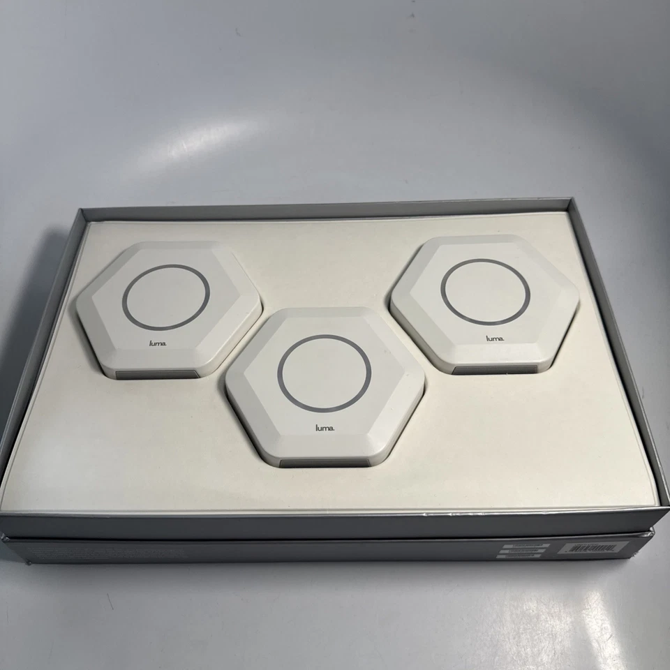 New Luma Whole Home Surround WiFi System 3 Pack Bluetooth White - Image 2 of 4