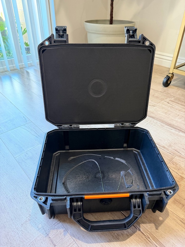 Pelican Vault V200 Medium Pistol Case Black Hard Case VCV200 USA No ...