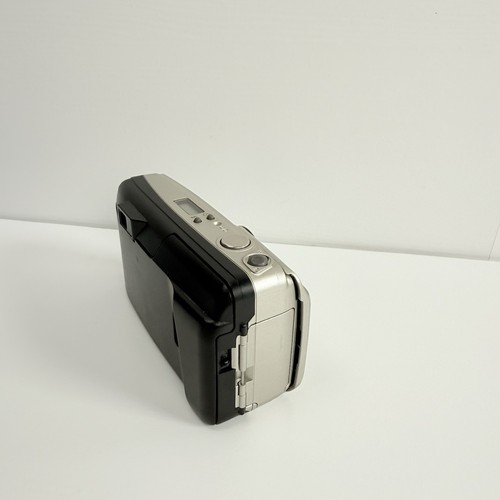 Olympus Superzoom 76g 35mm Film Point and Shoot Camera Silver - Tested Boxed - Picture 6 of 11