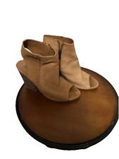 Steve Madden Women's Size 10 B Mingle Block-Heel Booties Tan Nubuck Boots