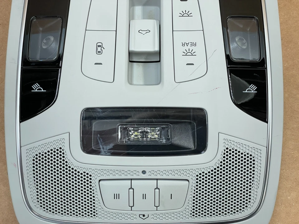 12 13 14 15 Audi S7 conjunto de lâmpada cúpula dianteira traseira cinza 1605 fabricante de equipamento original - Imagem 4 de 4