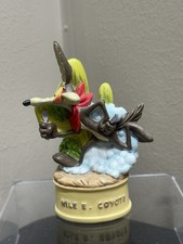 Vintage 2.5  ceramic thimble Lenox Wile E. Coyote Warner Bros 1998 Rare