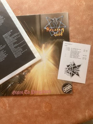 RUNNING WILD - GATES TO PURGATORY 1984 - THE ORIGINAL! vinyl + cover still fine.