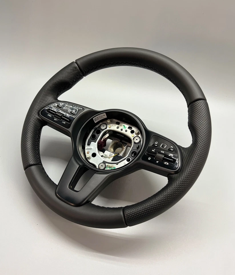 MERCEDES SPRINTER W907 W910 2018+ 方向盘带全新黑色皮革 + 桨 — 第 3/4 张图片