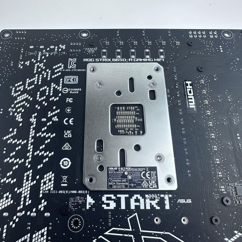 ASUS ROG Strix B650-A Gaming Wi-Fi DDR5 Socket AM5 AMD ATX Gaming Motherboard - Bild 14 von 14