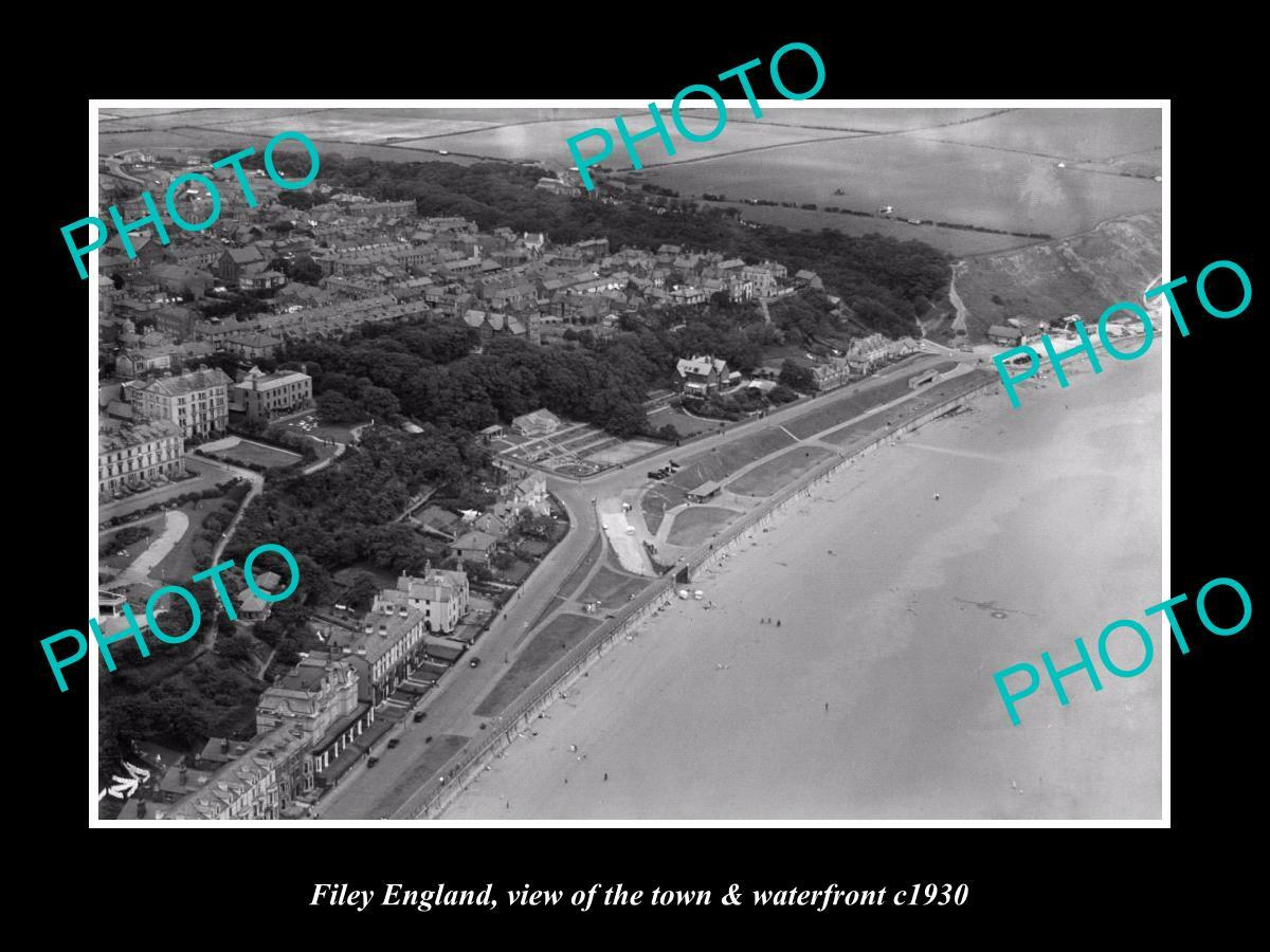 OLD 6 X 4 HISTORIC PHOTO OF FILEY ENGLAND THE TOWN & WATERFRONT c1930 3 ...