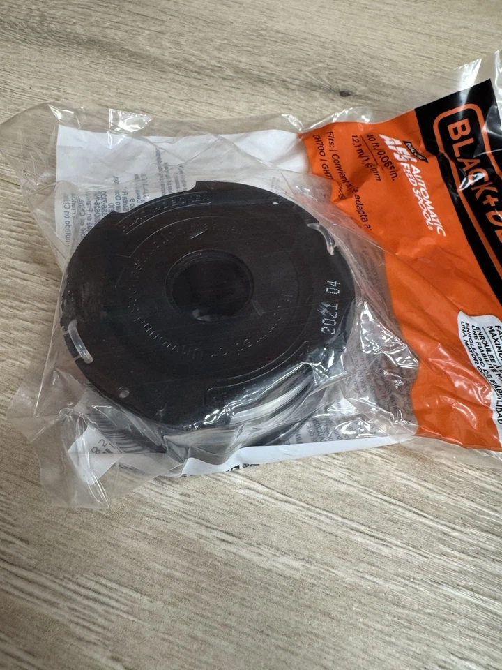 3x Genuine OEM Black & Decker Dual-Line Spool DF-065-BKP 0.065" x 40 ft. - Image 3 of 3