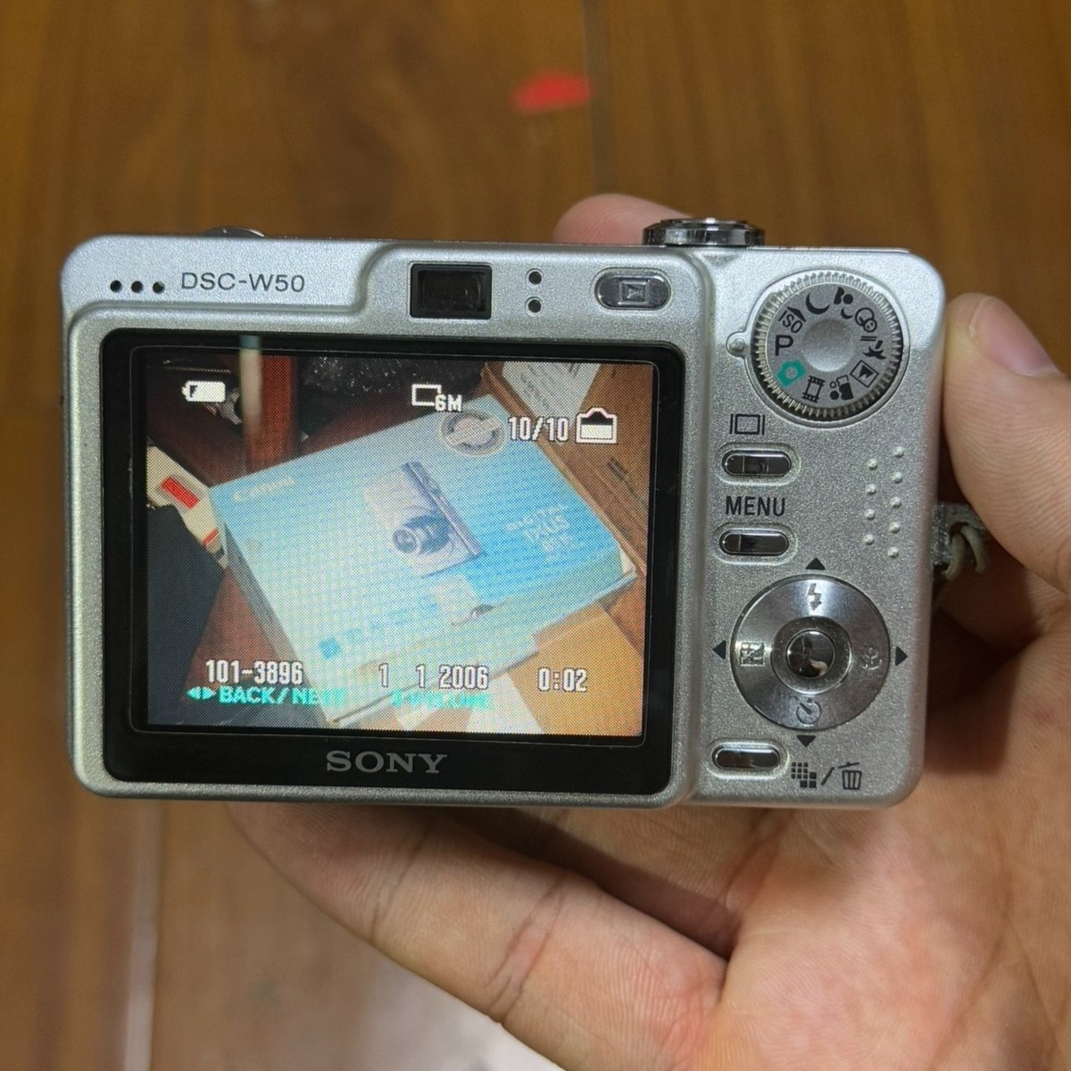 Sony Cyber-shot DSC-W50 Digital Camera 6.0MP 3x Optical Zoom