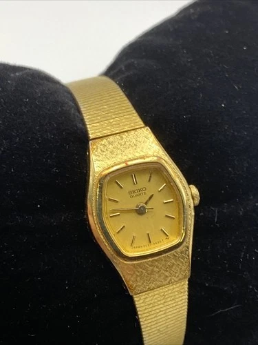 Vintage Seiko Watch Women 25mm Gold Dial Gold Tone Hexagon 2C21-5149 New Battery