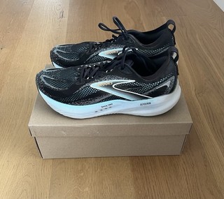 Brooks Glycerin 22 Gr. 45 schwarz