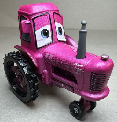 Disney Pixar Cars 3 Tank Coat Racing Tractor Cow #36 Diecast Vehicle FC 1:55