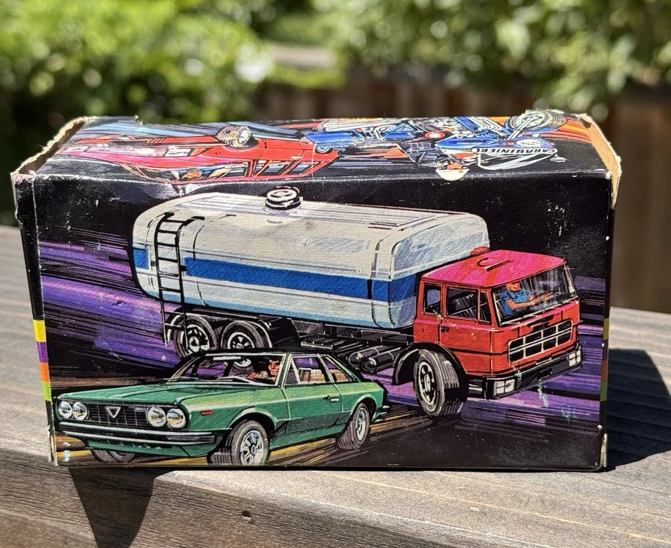 MERCURY FIAT 697 Cement Truck Made In Italy L 4.25” - Image 4 of 4