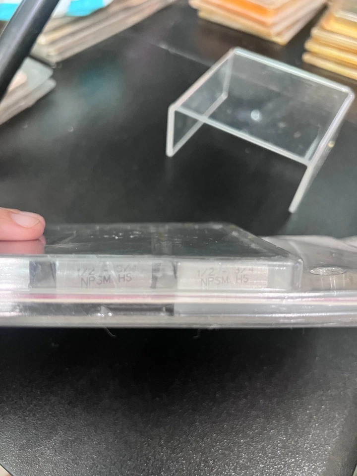 Ridgid 47855 1/2"-3/4" NPSM HS 14 TPI Universal Pipe Dies - Image 3 of 4