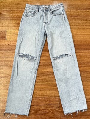 HENNE Girlfriend Jeans W26 L30 Ripped Knees Raw Hem