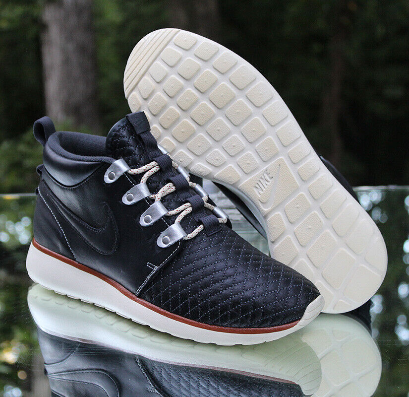 Nike Roshe Run Sneakerboot QS Quilted Men’s Size 9.5 Black 639165-001
